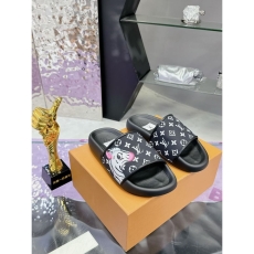 Louis Vuitton Slippers